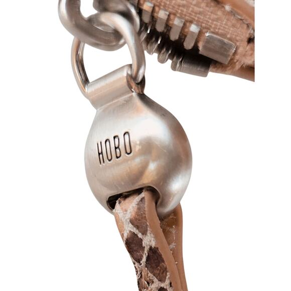 Hobo International Women’s Leather Peak Slim Continental Wallet in Sand Snake - Picture 3 of 5